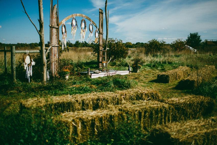 Awesome #DIY ideas for your rustic or bohemian wedding via @Greenvelope 