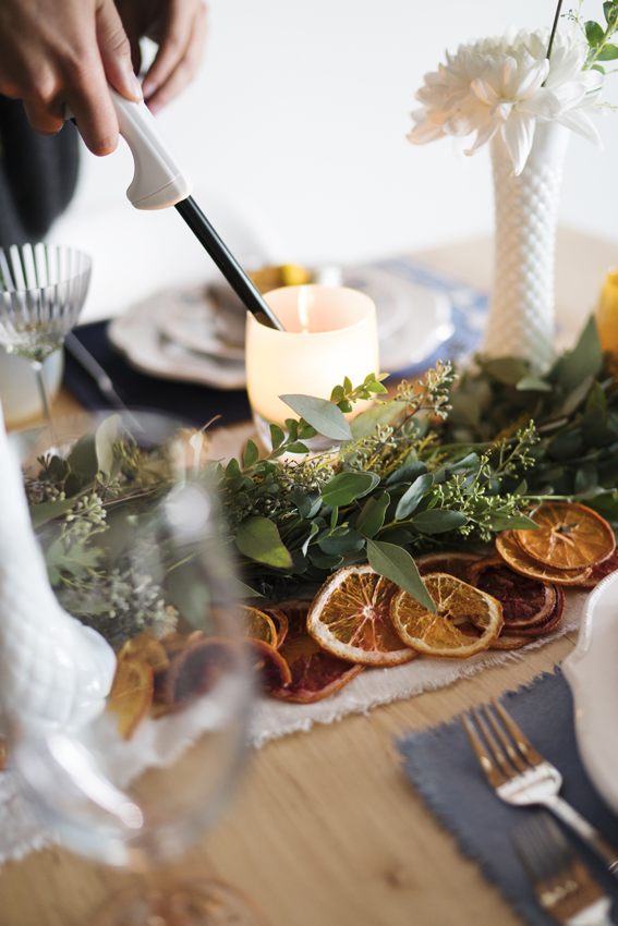 3 Thanksgiving Tablescapes That Break All The Rules