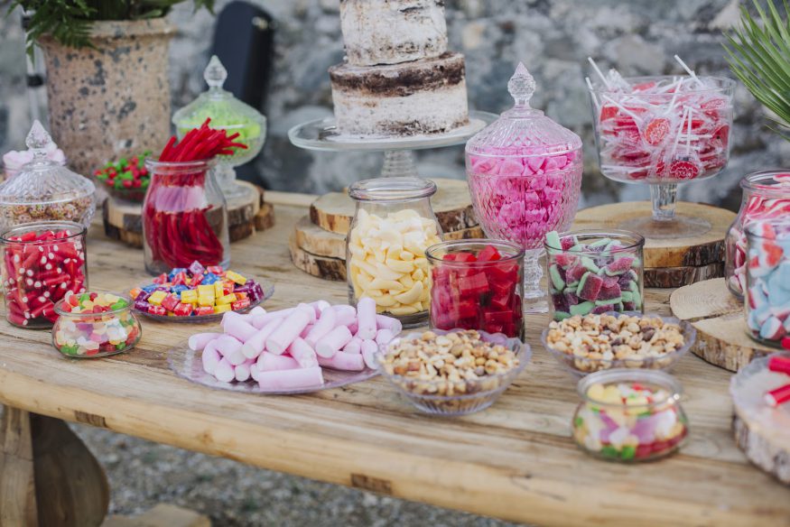 Graduation party ideas: A candy bar