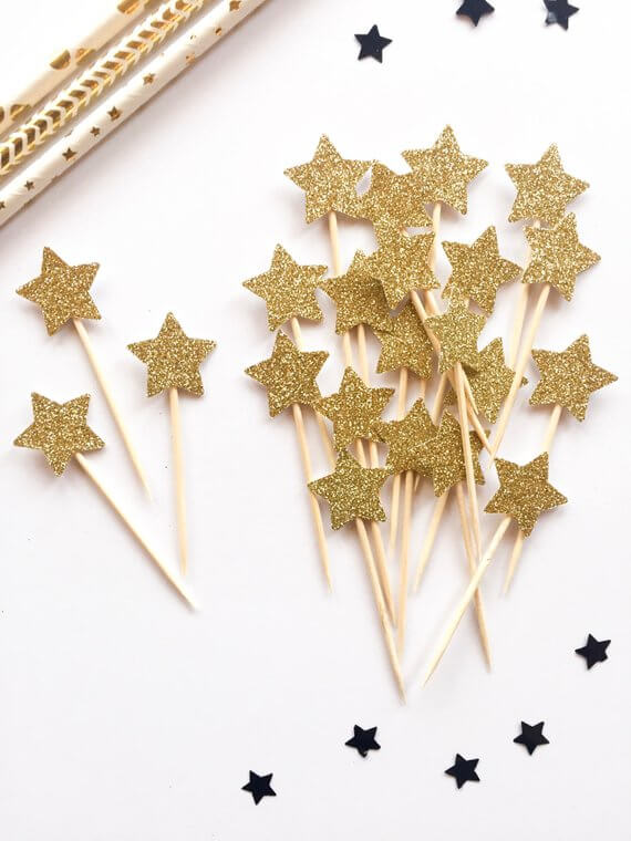 Easy Decorations for a Fun and Festive New Year's Eve Party