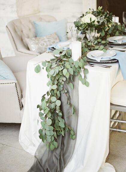 How to Make Easy DIY Table Runners for Your Next Party