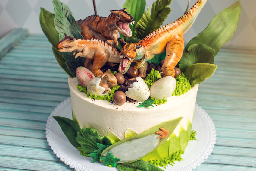 Wild one birthday theme: Jurassic themed birthday cake