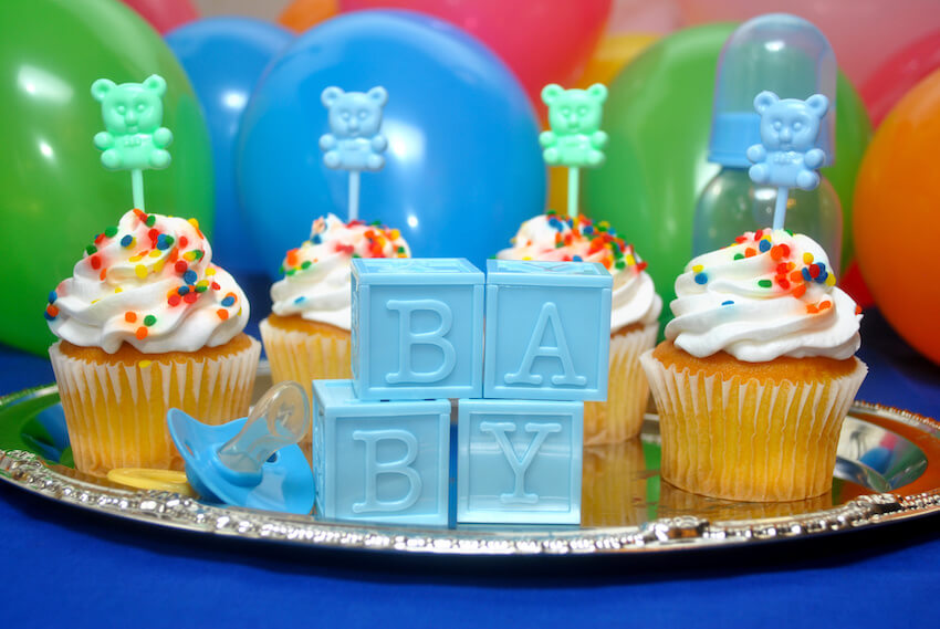 We can bearly wait baby shower: baby shower cupcakes
