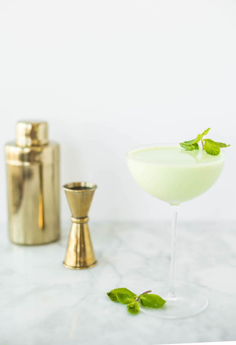 modern and elegant st. Patrick’s Day party