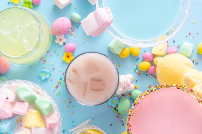 Ice cream birthday party: colorful drinks with marshmallows and sprinkles