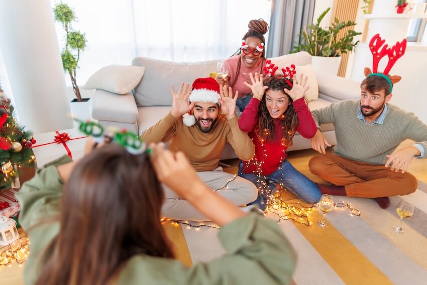 Christmas games for adults: family playing games at home