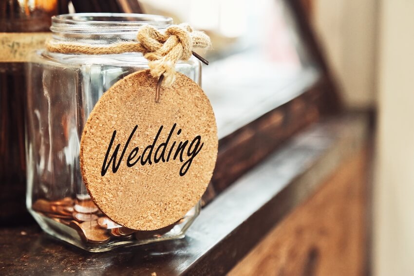 Wedding Budget 101: Budget Breakdowns, Examples, & How to Do It