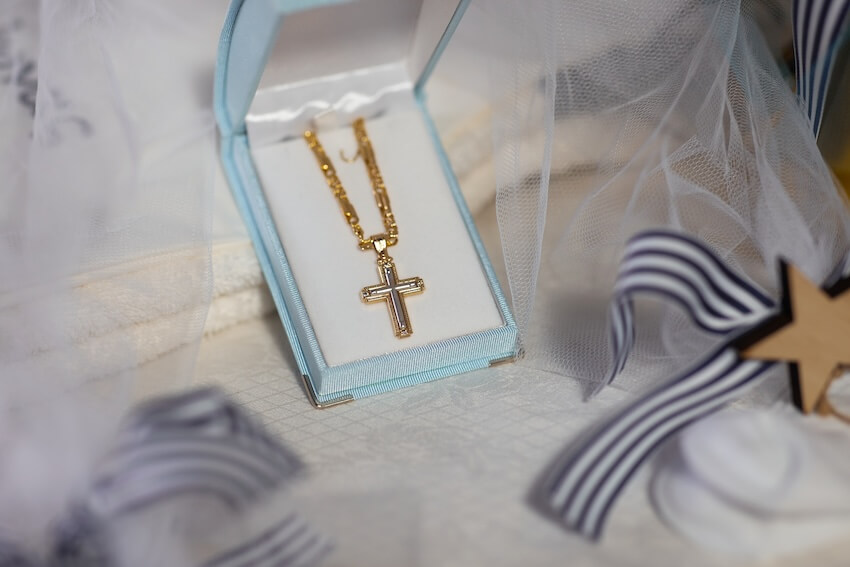 Christening gifts: golden cross necklace