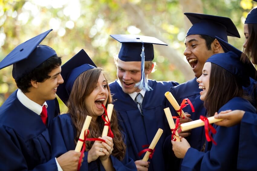 Sweet graduation messages: graduates talking to each other