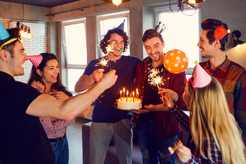 40th birthday ideas: group of people celebrating a birthday