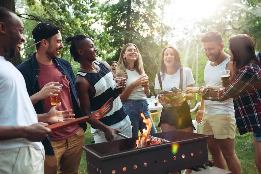 BBQ invitations: group of people drinking and grilling outside