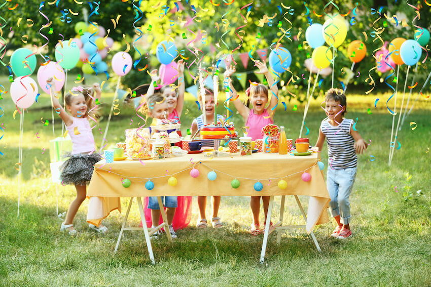 Farm themed birthday party: kids happily celebrating a birthday
