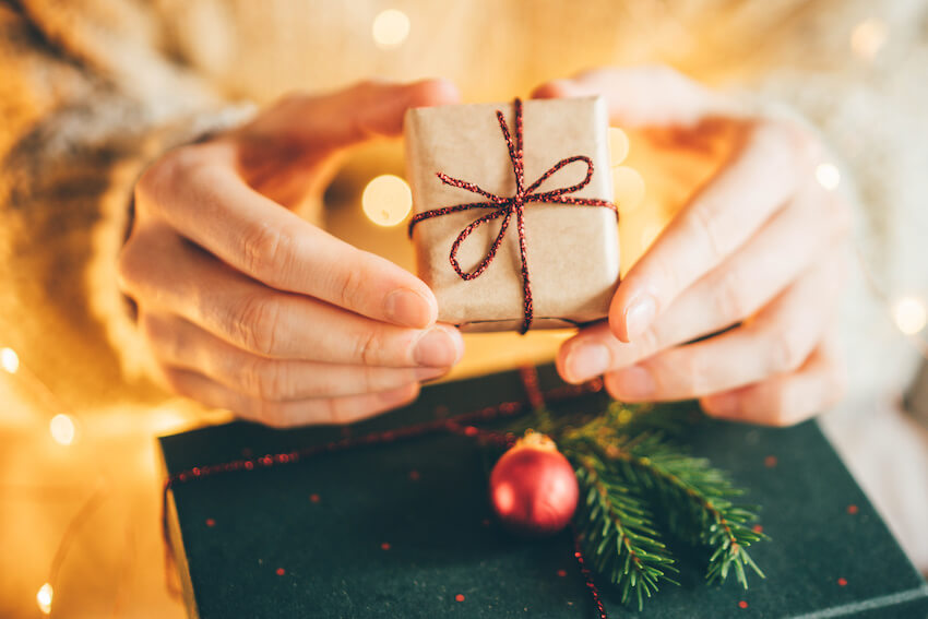 Christmas Gift Exchange - Holiday Present Swap Party Game