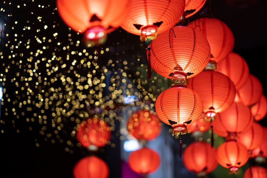 Chinese New Year greetings: red lanterns for the Chinese New Year