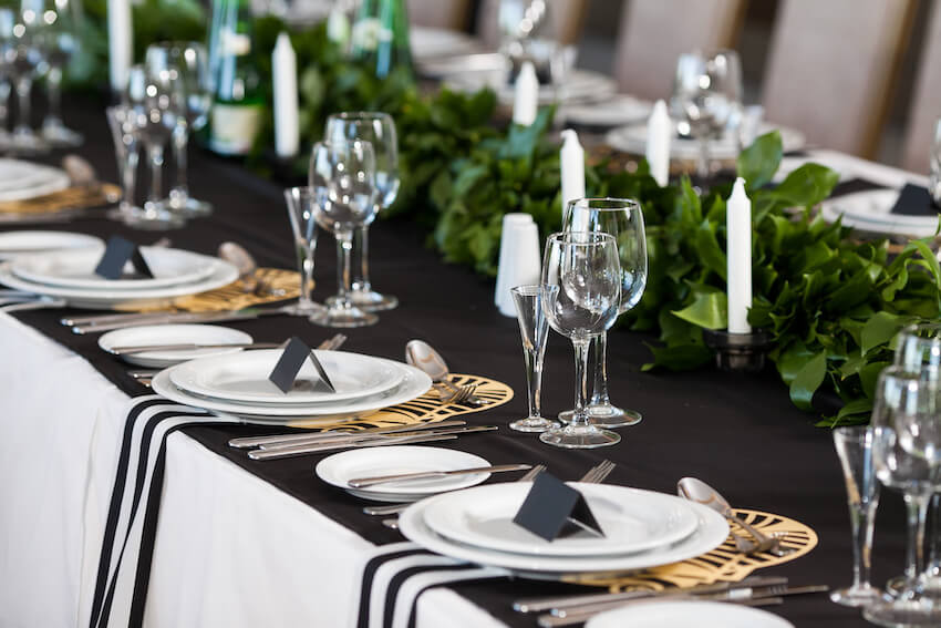  Roaring 20s Party Decorations, Serves 16 Guests